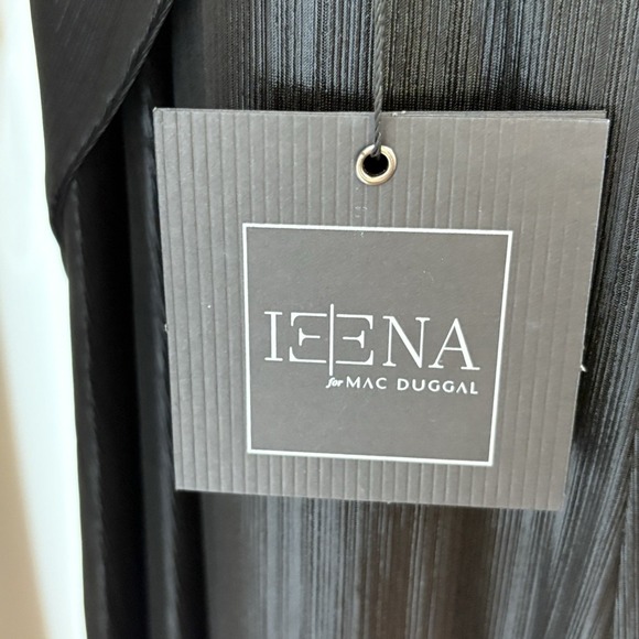 Ieena for Mac Duggal Black Princess Sleeve Cut Out Metallic Gown Womens Size 2 - Picture 14 of 16